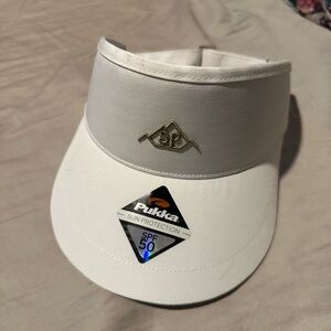 Spanish Peaks Mountain Club  white pukka hat